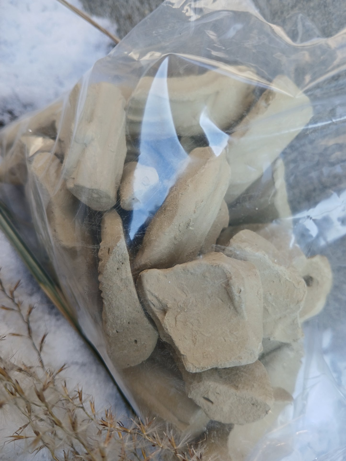 Pure & Natural Edible Clay: Earth's Gentle Gift