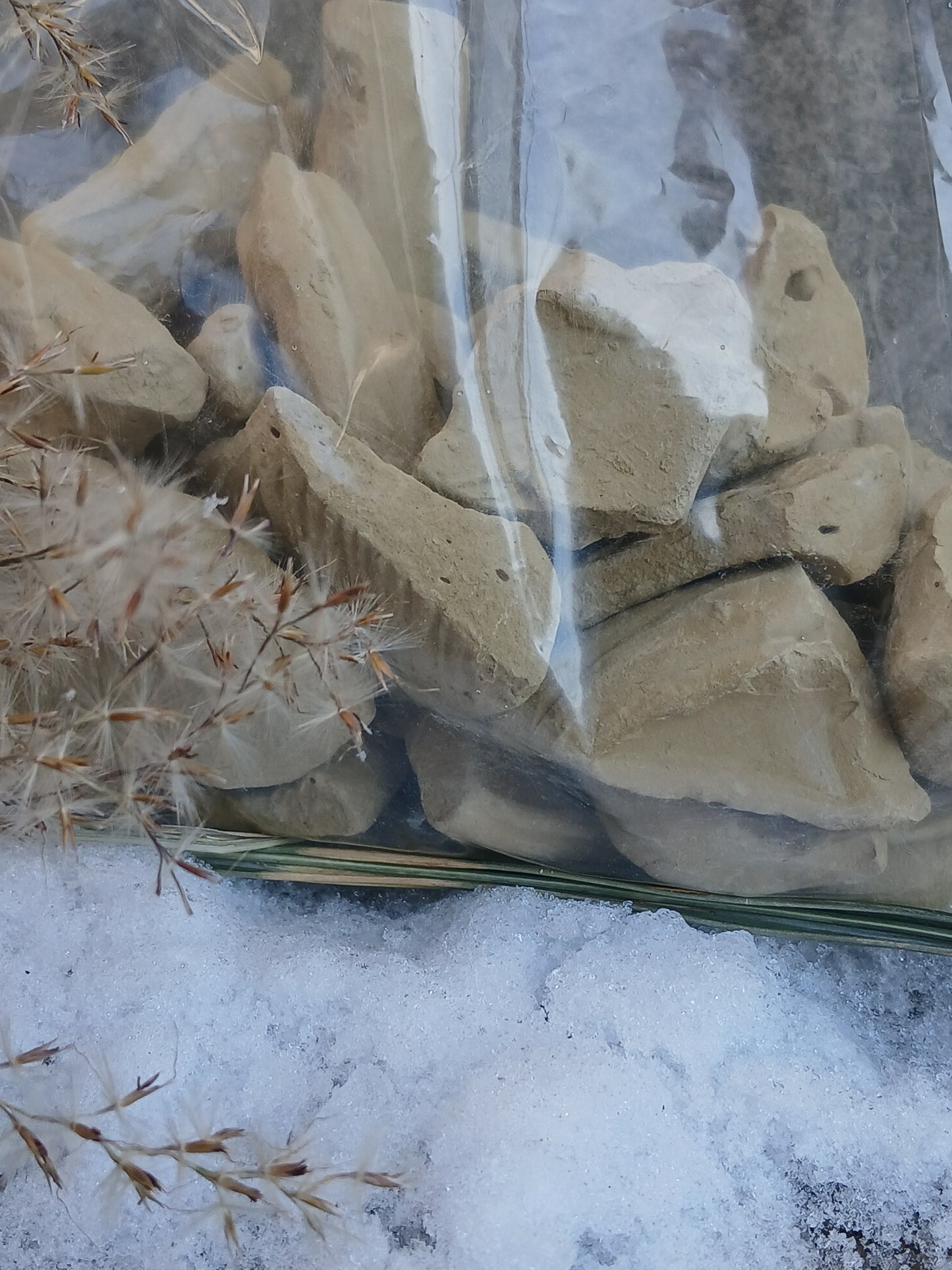 Pure & Natural Edible Clay: Earth's Gentle Gift