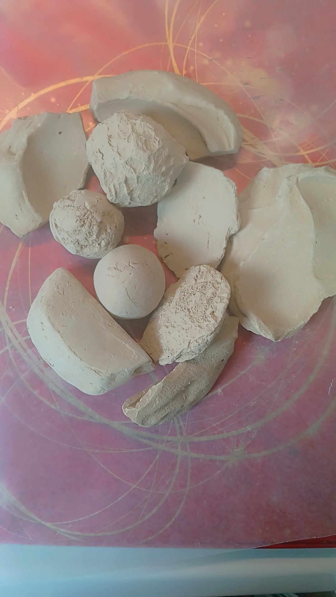 Pure & Natural Edible Clay: Earth's Gentle Gift